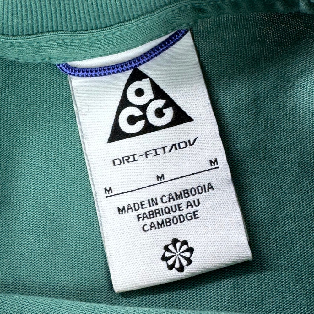 Nike ACG Dri-FIT ADV Women Green Boxy Crop T-Shirt FD2716-361 Medium - Picture 3 of 8